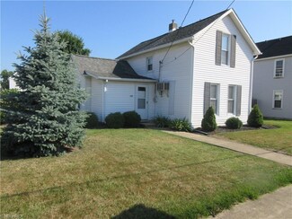 127 Redwood St SW, Beach City, OH 44608