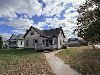 902 E 5th St, North Platte, NE 69101
