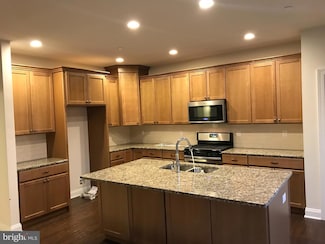 63 Lila Ln, Downingtown, PA 19335