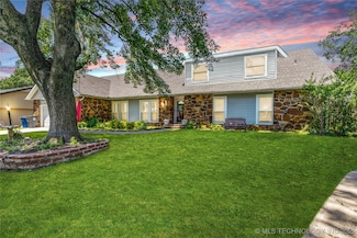 9208 S 70th Ave E, Tulsa, OK 74133