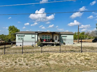 192 County Road 5635, Castroville, TX 78009