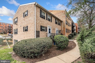 405 N Beauregard St Unit 405, Alexandria, VA 22312