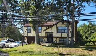 301 Choctaw Dr, Browns Mills, NJ 08015