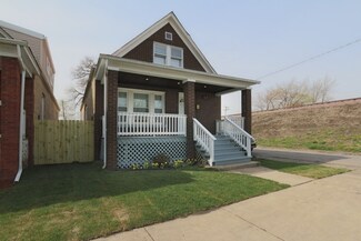 4559 W Montana St, Chicago, IL 60639