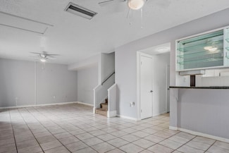 5641 Ashley Oaks Dr Unit 39, Tampa, FL 33617