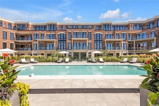 10 Shore Rd Unit PH409, Glenwood Landing, NY 11547