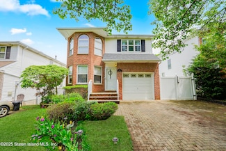 23 Helene Ct, Staten Island, NY 10309
