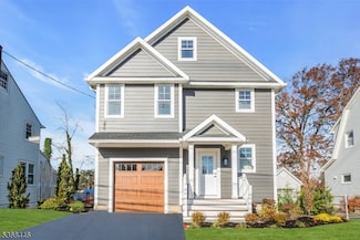 44 Brooklake Rd, Madison, NJ 07940