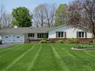 59 Ramblewood Dr, North Chili, NY 14514