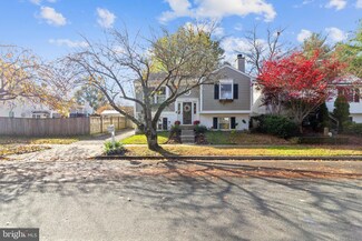 2319 Dartmouth Ln, Crofton, MD 21114