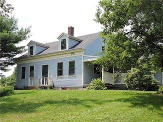 292 River Rd, Bucksport, ME 04416