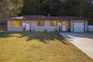 15912 Mercury Dr, Grand Haven, MI 49417
