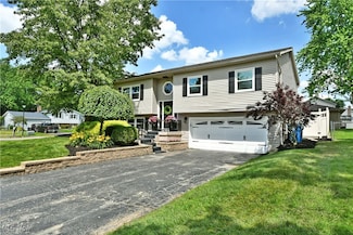 1139 Lantern Ln, Niles, OH 44446