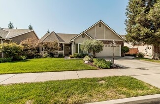 349 E Gibson Ave, Reedley, CA 93654