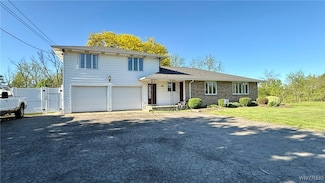 2305 Lockport Rd, Sanborn, NY 14132