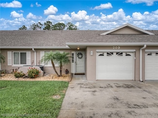 209 Country Club Dr, Lake Placid, FL 33852