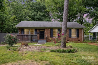 1519 Briarfield Dr, Charlotte, NC 28205