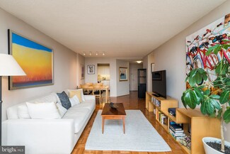 241 S 6th St Unit 1010E, Philadelphia, PA 19106