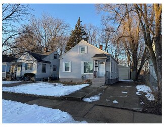 933 Dickinson St SE, Grand Rapids, MI 49507
