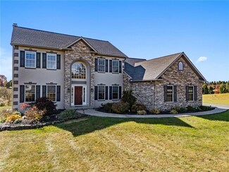 4142 Cambridge Ct, Schnecksville, PA 18078