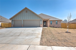 156 N Alder Ave, Farmington, AR 72730