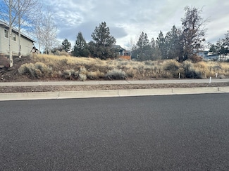 0 SE Larkspur Dr Unit 81 220193683, Madras, OR 97741