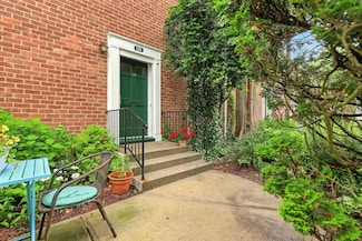 11 Fieldstone Dr Unit 126, Hartsdale, NY 10530
