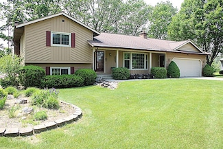 1020 Windy Ridge Dr NE, Sparta, MI 49345