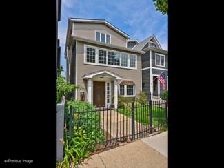 2240 W Winnemac Ave, Chicago, IL 60625
