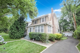 85 Carteret St, Glen Ridge, NJ 07028