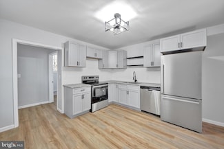 44 S Nice St, Frackville, PA 17931