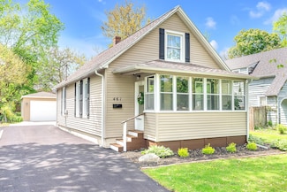 461 S Main St, Crown Point, IN 46307