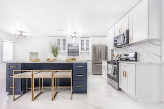 15802 Edenvale St, Friendswood, TX 77546