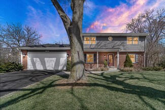 1585 N Blanchard Ct, Wheaton, IL 60187