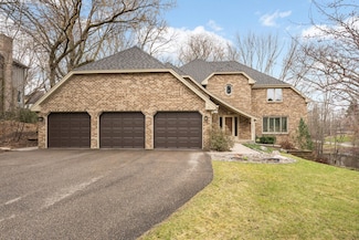 12511 Huntingdon Ln, Hopkins, MN 55305