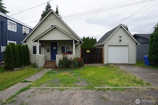 608 S 6th Ave, Kelso, WA 98626