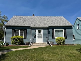 1117 2nd St NE, Devils Lake, ND 58301