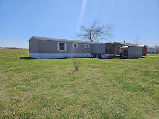 251 Bell St, Deport, TX 75435