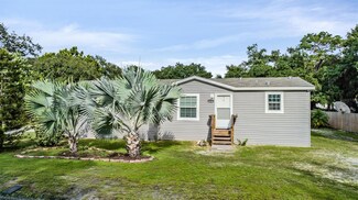 10406 Alma St, Gibsonton, FL 33534