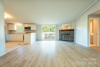 2918 23rd Ave NE, Hickory, NC 28601