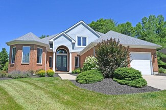 898 Old Course Ln, Cincinnati, OH 45245