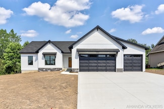 6322 Sheldon Dr, Hudsonville, MI 49426