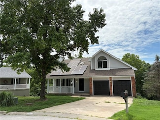 1311 SW 25th St, Blue Springs, MO 64015