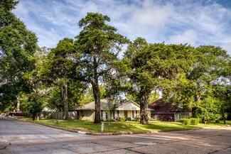 1202 S Day St, Brenham, TX 77833