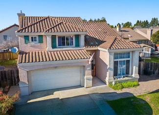 13 Astor Cir, Salinas, CA 93906
