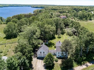 765 Middle Rd, Woolwich, ME 04579