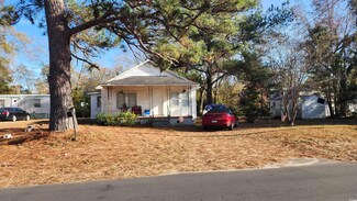 208 N Beech Ave, Andrews, SC 29510