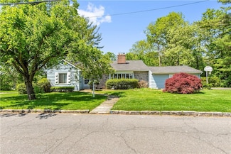 372 Heathcote Rd, Scarsdale, NY 10583