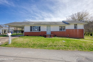 1021 Jacksboro Ave, Lake City, TN 37769