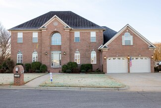1920 Charlotte Ct, Florence, AL 35630